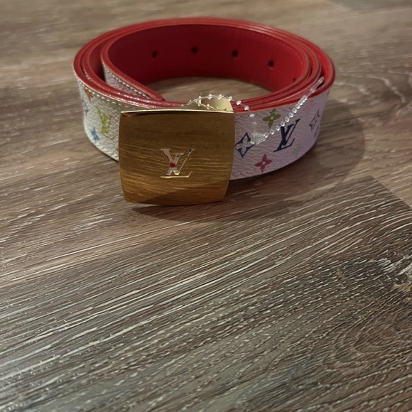 Authentic Louis Vuitton Belt - Picture 4 of 8